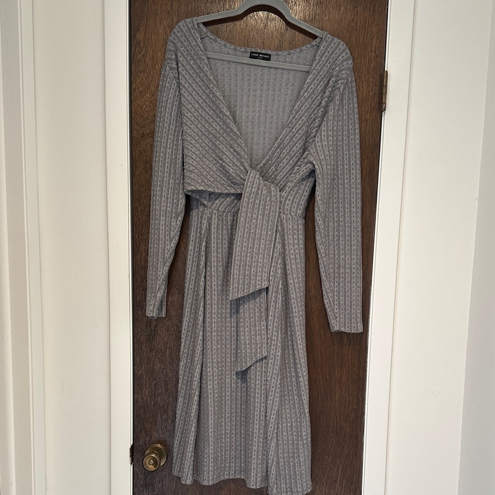 NWOT: Lane Bryant Gray Long Sleeve Knit Dress 14/16